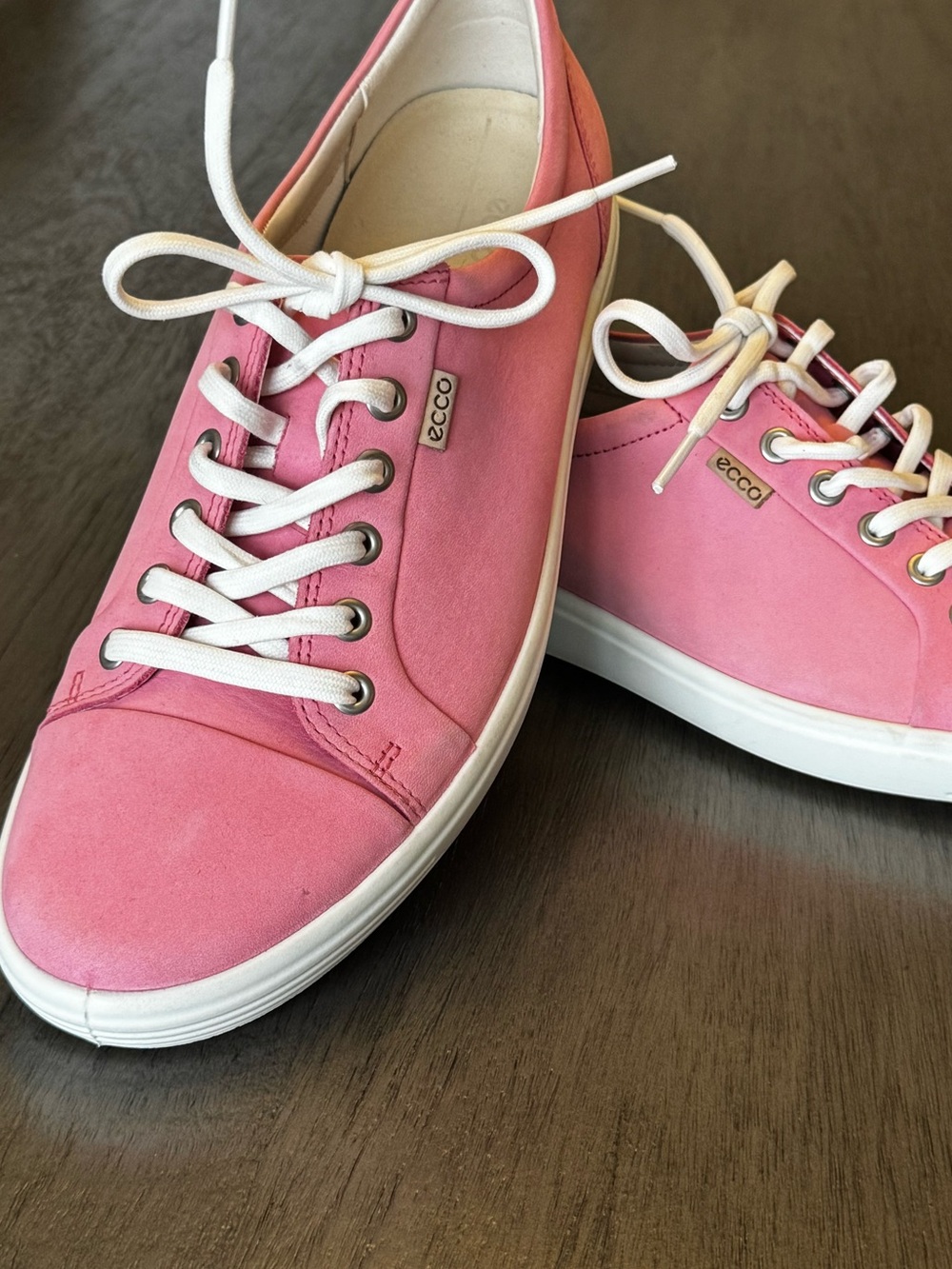 Ecco Pink Leather Lace-Up Sneakers for Women
